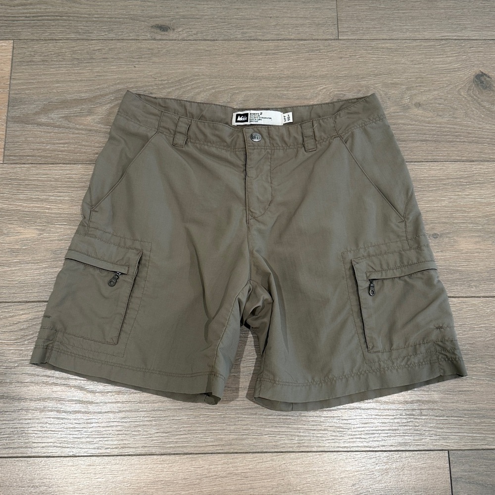 REI Tan Hiking Active Outdoor Trail UPF 50+ Nylon Cargo Mid Rise Shorts Size‎ 2